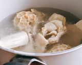 Hình bước làm 1 của món Sách Bò Xào Dứa Sa Tế Cay
