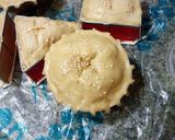 A picture of step 11 of Cup pies.