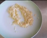 A picture of step 2 of Banana Mugcake.