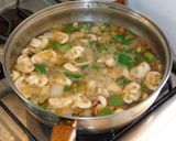 Foto del paso 4 de la receta: Pechuga de pollo a la cazadora