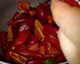 صورة لخطوة 2 من وصفة درسة فلفل الحار أحمر 🌶️🌶️