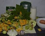 Pas rețetă Flori de dovlecel patisson pane (Curcubita pepo patissoniana) 1 fotografie