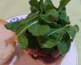 Foto do passo 8 de Hamburguer com rúcula, tomate seco e queijo gouda
