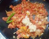 A picture of step 1 of Fried chicken kothu parotta.