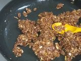 खजूर और ड्राई फ्रूट्स लड्डू (Khajoor aur dry fruits ladoo recipe in hindi)