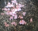 Foto del paso 2 de la receta: Ensalada de espinacas con tocino