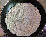 Foto langkah ke 4 dari resep Pizza rumahan.