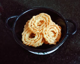 செட்டிநாடு கை முறுக்கு(chettinadu murukku recipe in tamil) ரெசிபி ஸ்டேப் 6 புகைப்படம்