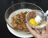 A picture of step 3 of Noodles pakora.