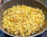 Foto del paso 6 de la receta: Bami Goreng (o Nasi Goreng)