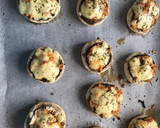 Foto del paso 3 de la receta: Champiñones rellenos de pollo y queso