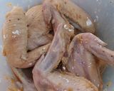 Foto langkah ke 1 dari resep Chiken wings crispy with sesame oil.