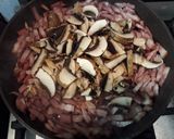 Foto del paso 1 de la receta: Spaghettis con salsa de panceta y hongos