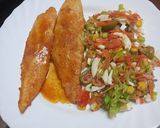Foto del paso 4 de la receta: Gallo al aroma de Cookpad con ensalada