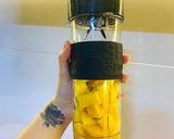 Hình bước làm 1 của món Sinh tố xoài ổi