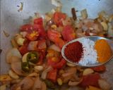 A picture of step 2 of Kadhai Paneer.