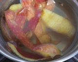 A picture of step 1 of Apple peel tea.