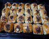 Foto langkah ke 9 dari resep Bolen pisang lumer manisnya pas.