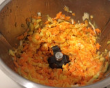 Foto del paso 1 de la receta: Crema de calabaza y leche de coco al curry (Thermomix)
