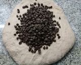 Foto del paso 4 de la receta: Pan dulce chocolate con chips