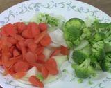 A picture of step 5 of Chinese Noodles with Vegetables.