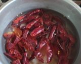 Foto langkah ke 1 dari resep Ayam dan Hintalu Masak Habang Khas Banjarmasin Kalsel.