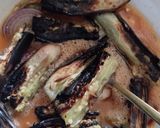 Gambar langkah 3 resipi Telur Dadar Terung Bakar.