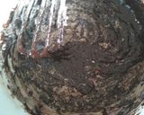Foto langkah ke 7 dari resep Shiny Crust Brownies Topping Choco Oreo 🍫.