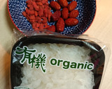 燉新鮮白木耳甜湯的食譜步驟1照片