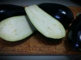 Berenjenas rellenas con patatas y cebolla