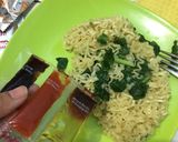 Foto langkah ke 5 dari resep Tutorial membuat Bakmi Ayam “Mie Sedap”.