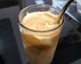 Foto langkah ke 3 dari resep Ice Coffee Vanilla latte.