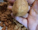 A picture of step 3 of Besan laddu.