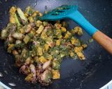Foto langkah ke 4 dari resep Tempe Cumi Asin Cabe Ijo.