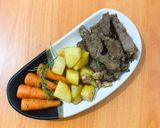 Hình bước làm 3 của món Eat clean: Bò bít tết (344cal) + Khoai lang cuộn rong biển (214cal) + Smoothie (152cal)