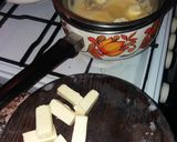 Foto del paso 3 de la receta: Dorada al horno con papas salteadas y salsa holandesa