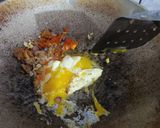 Foto langkah ke 4 dari resep Mie Home (Bayam Brazil) Goreng.