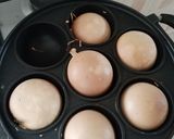 A picture of step 4 of Mosa pan cloudcake.