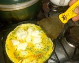 Foto del paso 7 de la receta: Omelette de huevos y queso...en 5 minutos