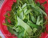 Foto langkah ke 1 dari resep Tumis Kangkung Toge Saus tiram.