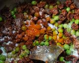 बड़ी मटर टमाटर की सब्जी (vadi matar tamatar ki sabzi recipe in Hindi) रेसिपी चरण 2 फोटो