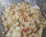 Foto langkah ke 7 dari resep Tumis kubis telur tomat.