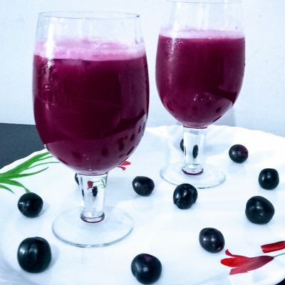 Healthy & Delicious Jamun Fruit Smoothie - Black Plum Smoothie Recipe