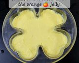 A picture of step 2 of Orange 🍊 jelly Custard.
