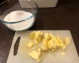 A picture of step 5 of Apple & berry crumble.