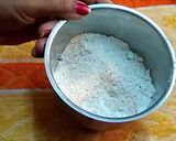 A picture of step 2 of Healthy Oats Omelet.