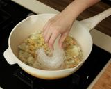 Foto langkah ke 6 dari resep Sohun Kuah Telur Pedas Devina Hermawan.