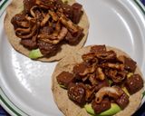 Foto del paso 3 de la receta: Tostadas de atún fresco