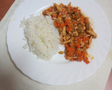 Foto del paso 4 de la receta: Salteado de verduras y pollo con arroz blanco