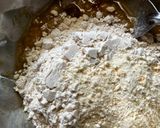 A picture of step 2 of Banana Almond pan cake.